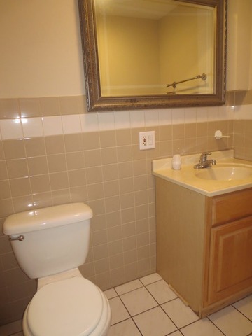 2092 Sherwin Ave, Des Plaines, IL 60018 photo 8