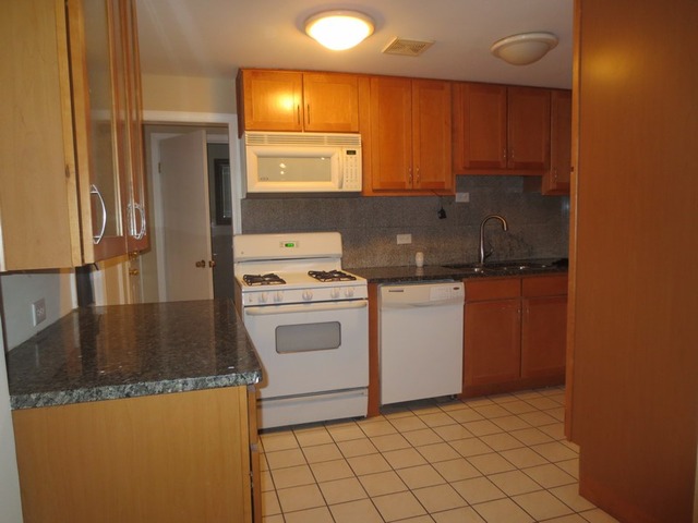 2092 Sherwin Ave, Des Plaines, IL 60018 photo 7