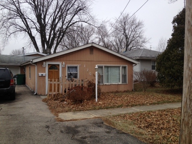 125 A St, Genoa, IL 60135 photo 2