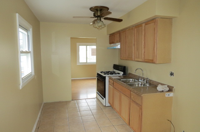 8223 44th Pl, Lyons, IL 60534 photo 8