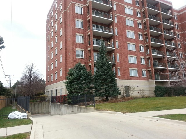 5555 N Cumberland Ave #908, Chicago, IL 60656 photo 3