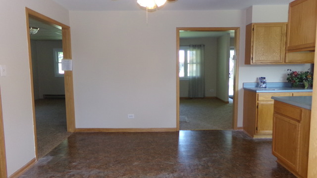 565 Northview Ln, Hoffman Estates, IL 60169 photo 6