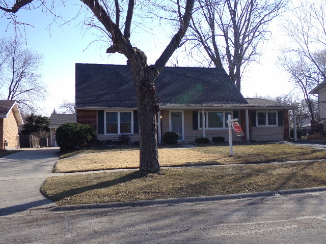 565 Northview Ln, Hoffman Estates, IL 60169 photo 1