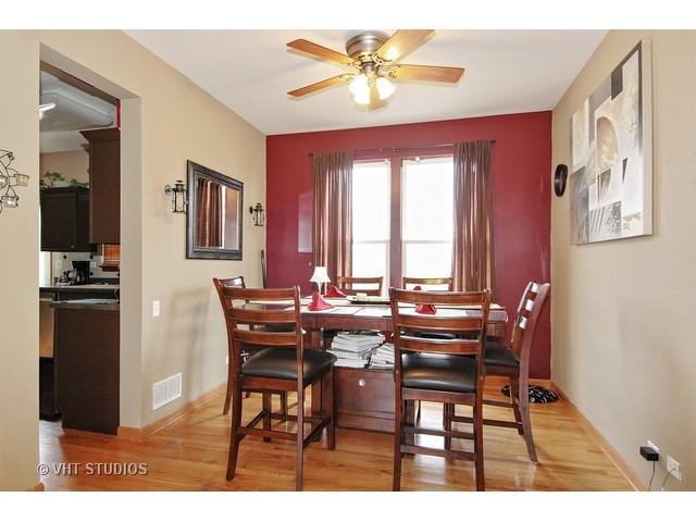 1020 Spinnaker St, Elgin, IL 60123 photo 5