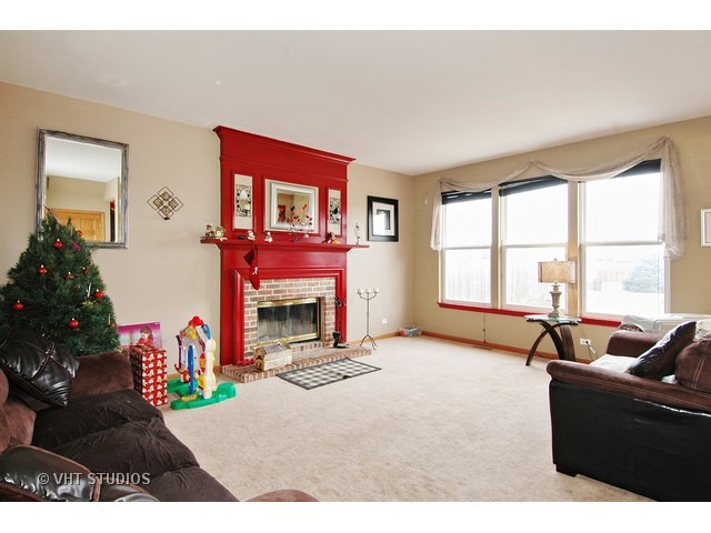 1020 Spinnaker St, Elgin, IL 60123 photo 6