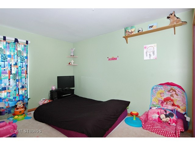 1020 Spinnaker St, Elgin, IL 60123 photo 11