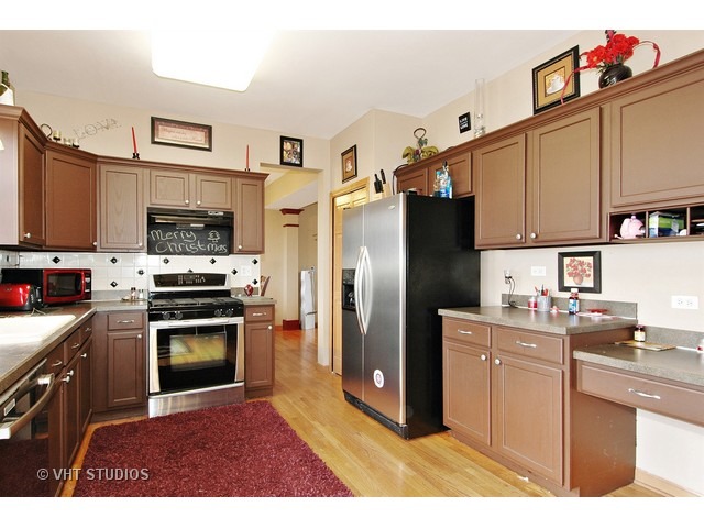 1020 Spinnaker St, Elgin, IL 60123 photo 3