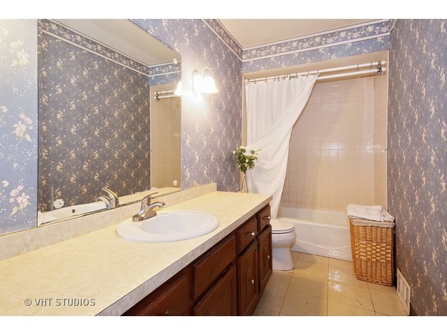 1502 Summit Dr, Lockport, IL 60441 photo 10