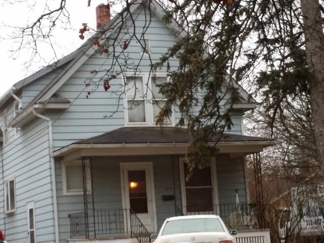709 E Chicago St, Elgin, IL 60120 photo 2