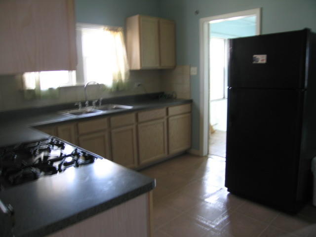 84 E 34th St, Steger, IL 60475 photo 3