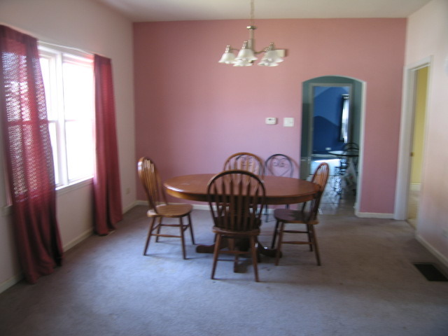 84 E 34th St, Steger, IL 60475 photo 4
