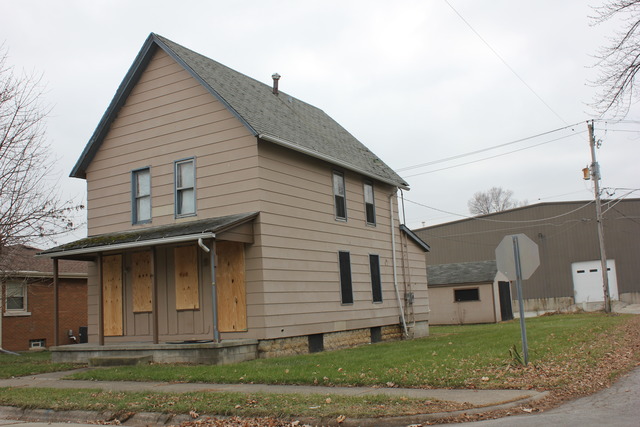 494 W Mulberry St, Kankakee, IL 60901 photo 3