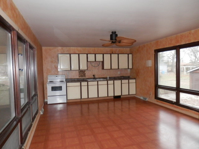 3837 E Chestnut St, Kankakee, IL 60901 photo 7