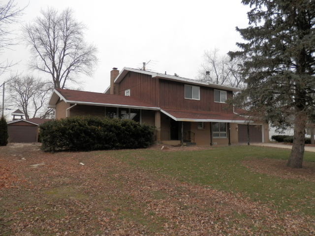 3837 E Chestnut St, Kankakee, IL 60901 photo 3