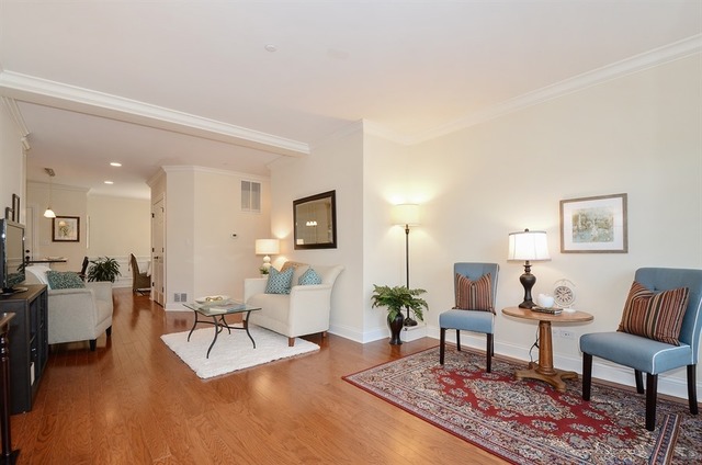 2536 Mcdaniel Ave #202, Evanston, IL 60201 photo 2