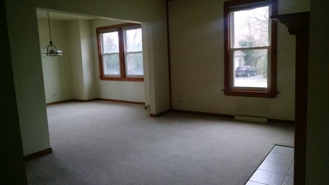 245 S Oak St, Itasca, IL 60143 photo 2