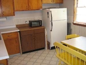 112 Spring St, Roselle, IL 60172 photo 2