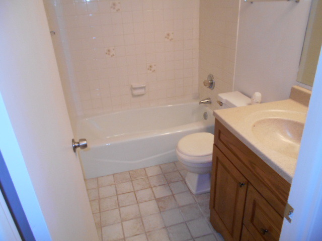 825 Pearson St #2E, Des Plaines, IL 60016 photo 10