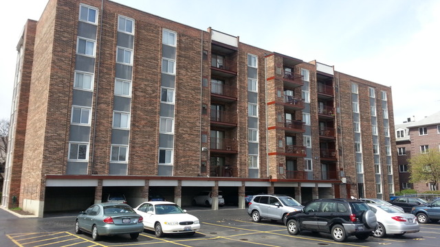 825 Pearson St #2E, Des Plaines, IL 60016 photo 3