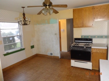 14626 Grant St, Dolton, IL 60419 photo 4