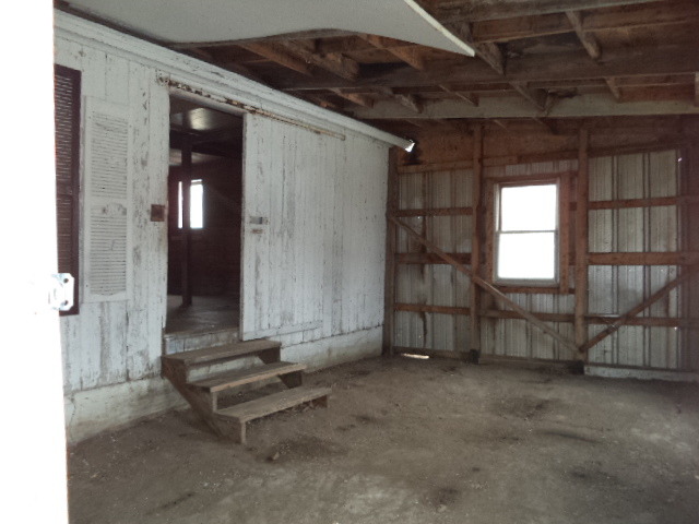 7925 Centerville Rd, Capron, IL 61012 photo 14