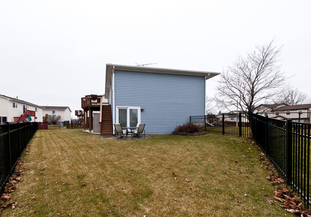 4425 Beacon Ct, Hoffman Estates, IL 60192 photo 21