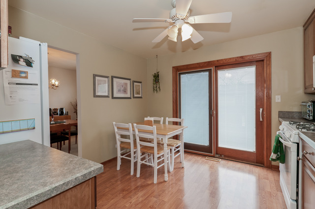 4425 Beacon Ct, Hoffman Estates, IL 60192 photo 5