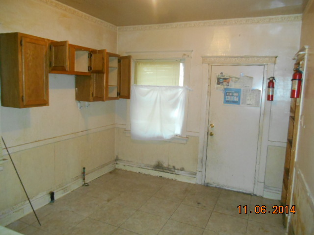 7251 S Artesian Ave, Chicago, IL 60629 photo 3