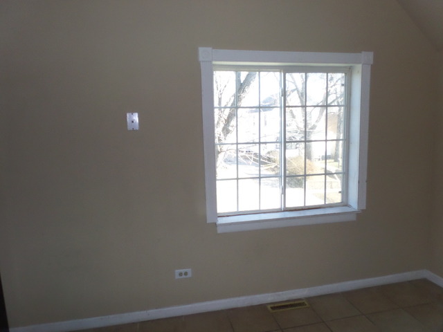 813 N Center St, Joliet, IL 60435 photo 13