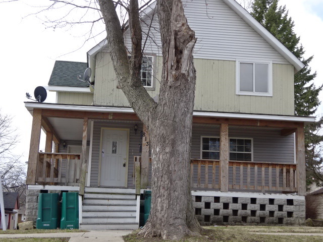 813 N Center St, Joliet, IL 60435 photo 1