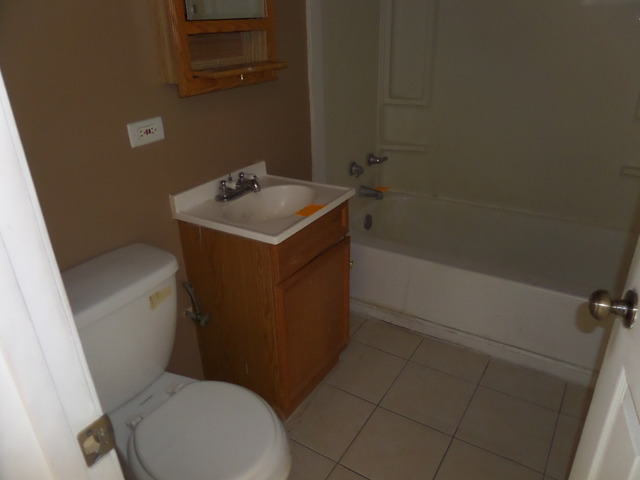 813 N Center St, Joliet, IL 60435 photo 22