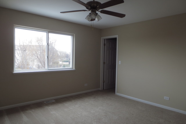 211 Gregory M Sears Dr, Gilberts, IL 60136 photo 20