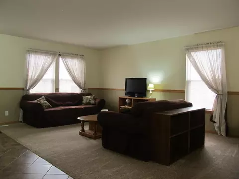 639 Walnut Ave, Maple Park, IL 60151 photo 9
