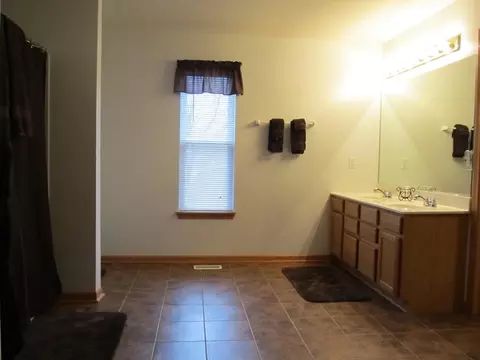 639 Walnut Ave, Maple Park, IL 60151 photo 15