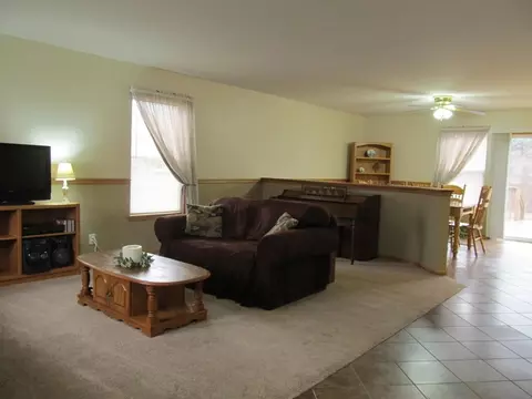 639 Walnut Ave, Maple Park, IL 60151 photo 10