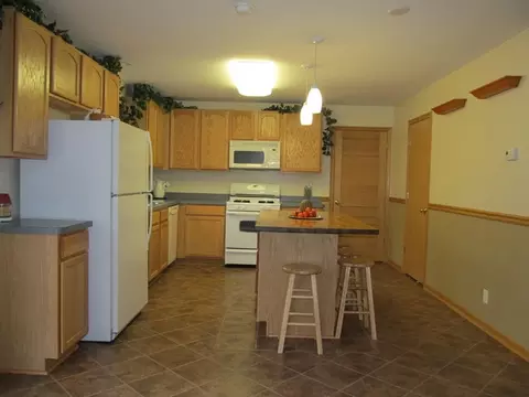 639 Walnut Ave, Maple Park, IL 60151 photo 4