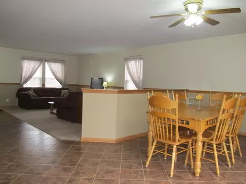 639 Walnut Ave, Maple Park, IL 60151 photo 11