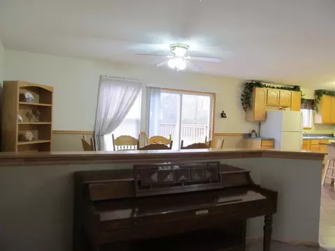 639 Walnut Ave, Maple Park, IL 60151 photo 22
