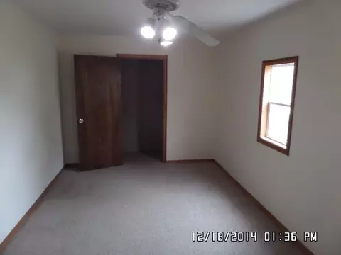 330 N Main St, Creston, IL 60113 photo 10