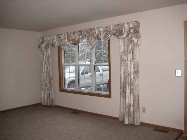 8009 Walker St, Harvard, IL 60033 photo 3