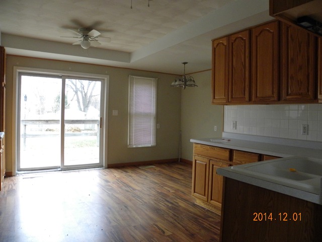 1405 3rd Ave, Sterling, IL 61081 photo 1