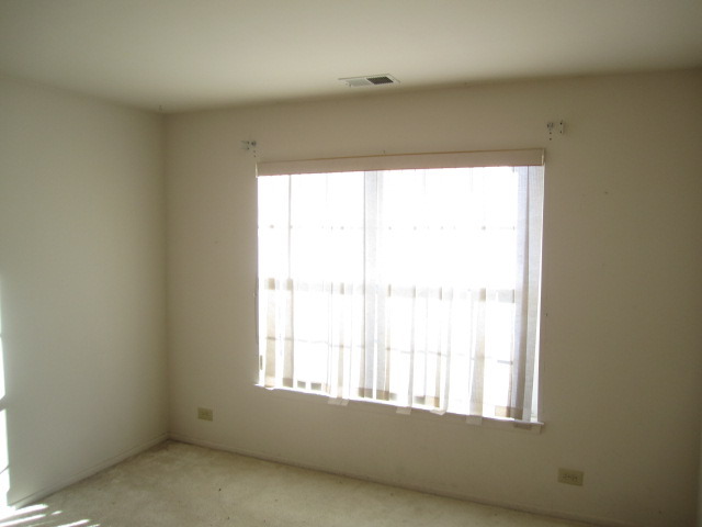 379 Aberdeen Ct #2, Bartlett, IL 60103 photo 9