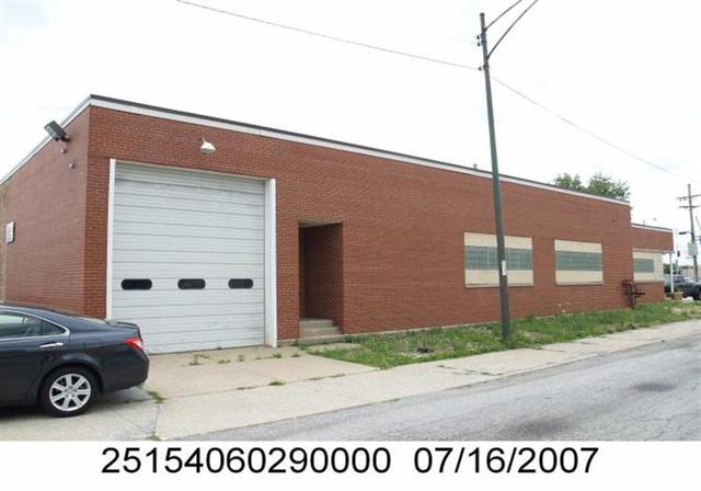 700 E 111th St, Chicago, IL 60628 photo 3