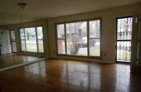 16622 Turner Ave, Markham, IL 60428 photo 2