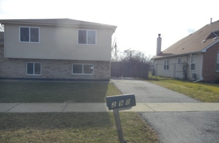 290 E 165th St, Harvey, IL 60426 photo 2