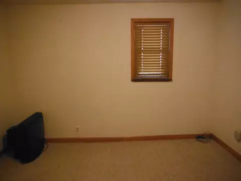 2627 3rd St, Peru, IL 61354 photo 8