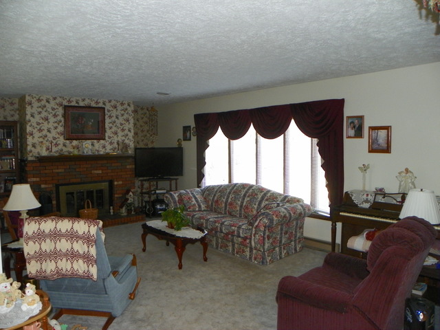 8710 S Old Mazon Rd, Gardner, IL 60424 photo 6