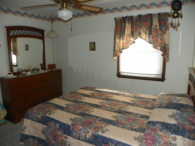 8710 S Old Mazon Rd, Gardner, IL 60424 photo 10