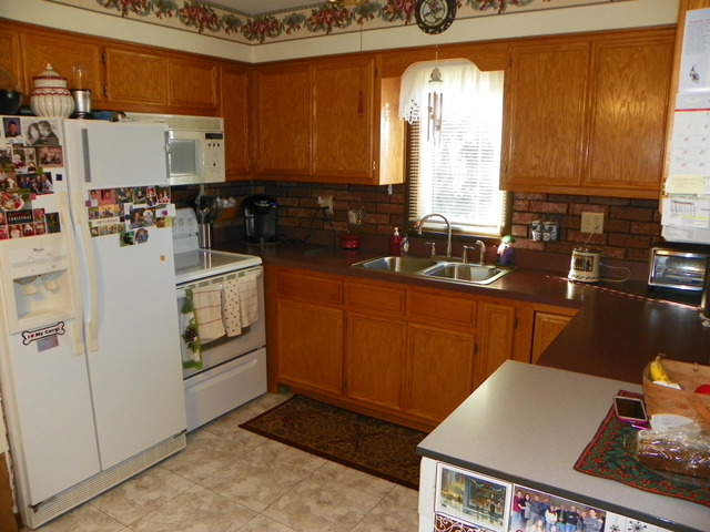 8710 S Old Mazon Rd, Gardner, IL 60424 photo 3