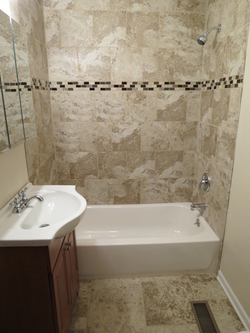 33 N Edison Ave, Elgin, IL 60123 photo 5